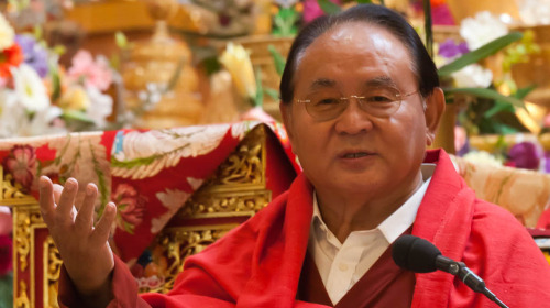 Four lines essentializing the Buddhist teachings