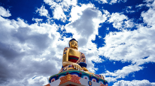 Discovering Buddhism - an introduction